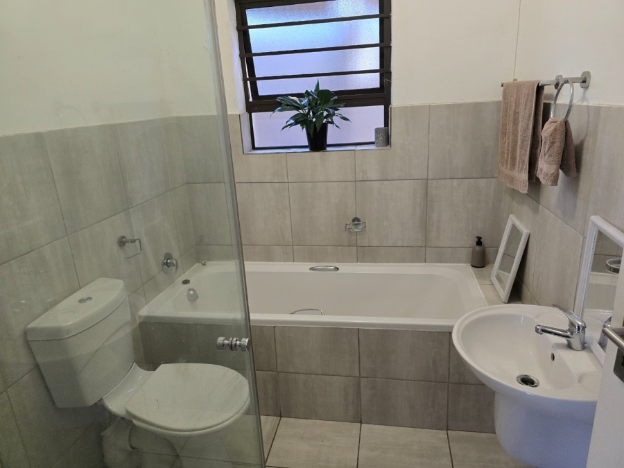 2 Bedroom Property for Sale in Westridge Western Cape